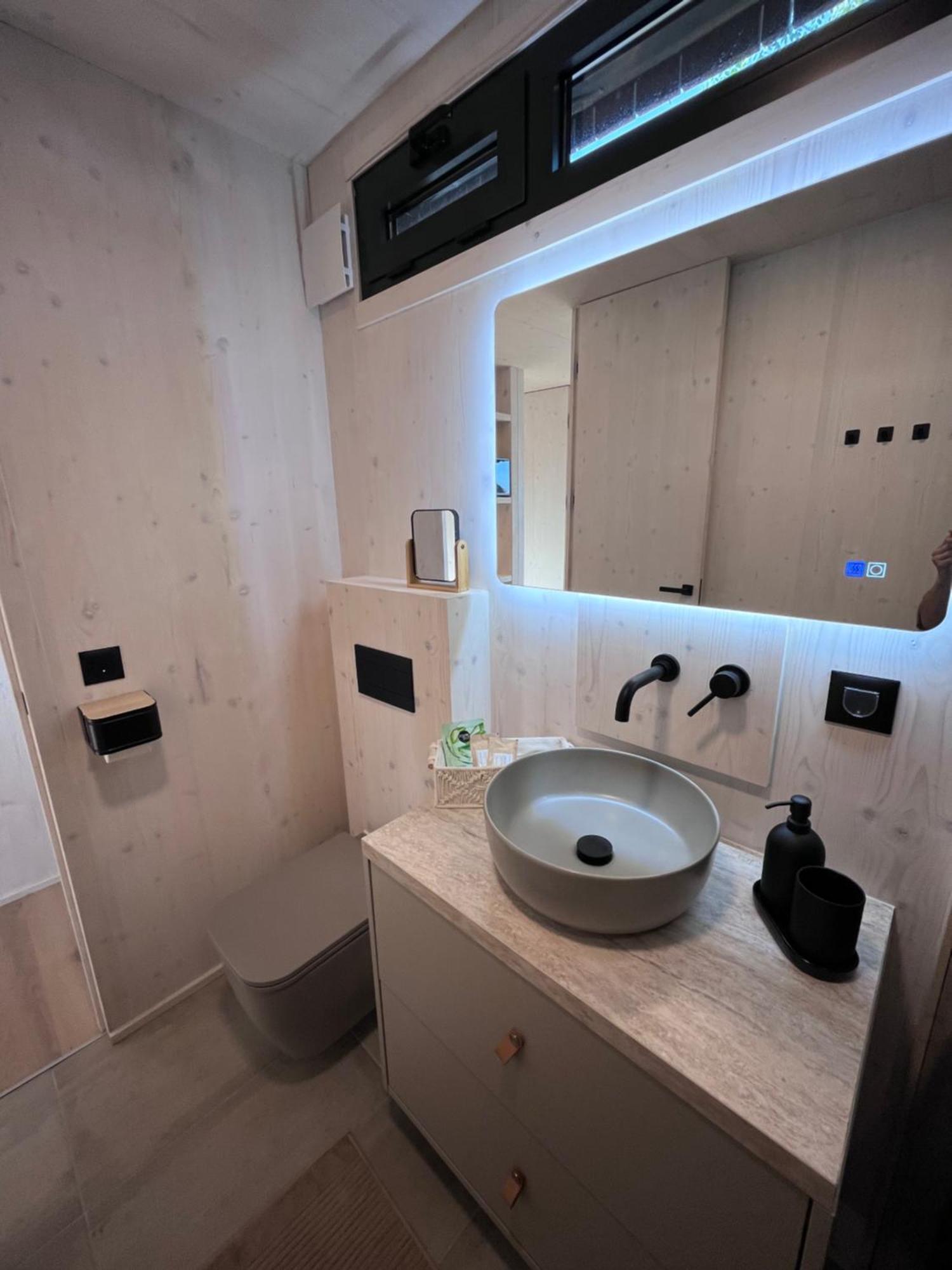 Ferienhaus 10gardens Premium Mobile Homes With Private Jacuzzi & Sauna By Oiko Collection